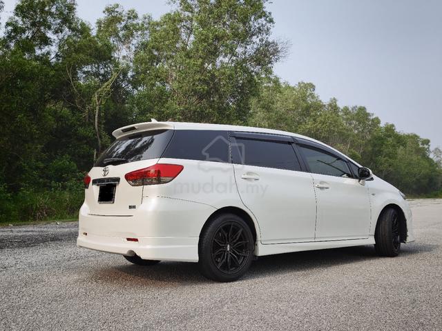 Toyota WISH 1.8 S (A) - 2