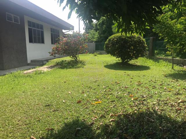 CORNER Lot 1 Sty Semi-D House Near AEON Ayer Keroh 1