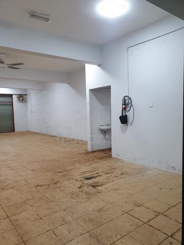 Melati Utama Lower Ground shoplot 1