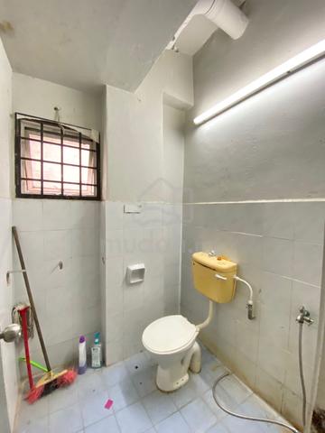 Tampoi Indah Ground Floor Single Storey Shoplot 516sqf 5