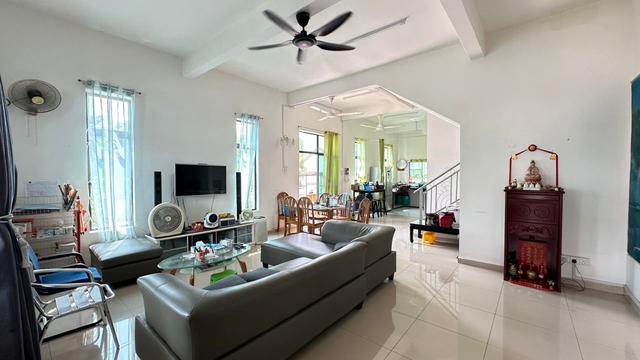 Corner 2 1/2 storey terrace house Taman Permatang Pasir Perdana, Alai 1