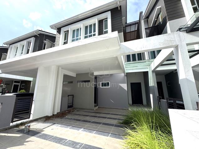 BEST VALUE | 3 Storey Superlink Terrace Garden Homes, Tiara South 1