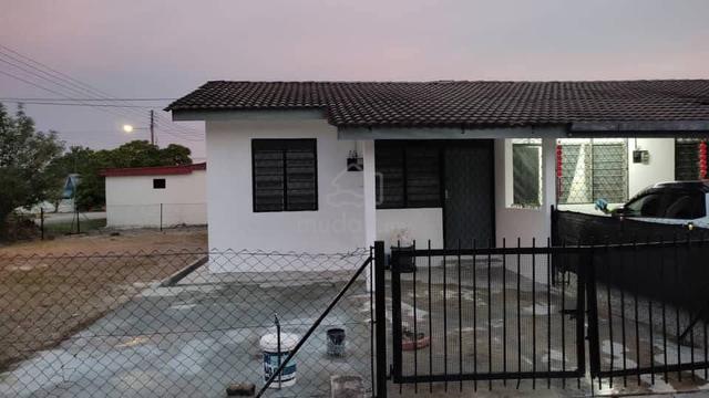 Pengkalan Timur Single Storey Corner House For Rent 1