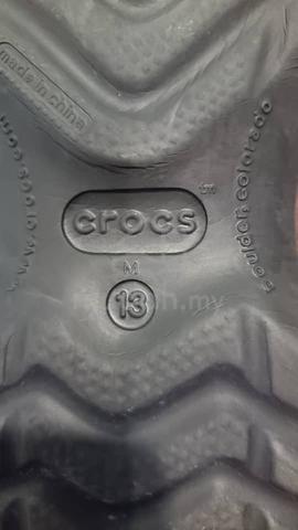 uk12 CROCS Sandals - photo 6 of 6