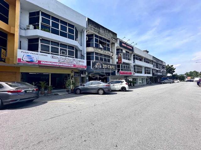Kota Damansara Shop-Office 3 sty x 2 units side by side. 22k for all. 1