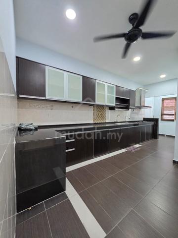 Ready to Move In Renovated 2 Storey House in Denai Alam For Rent. 1