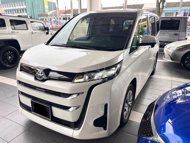 2022 Toyota NOAH 2.0 X*SUPER LOW MILEAGE*LIKE NEW* - 2