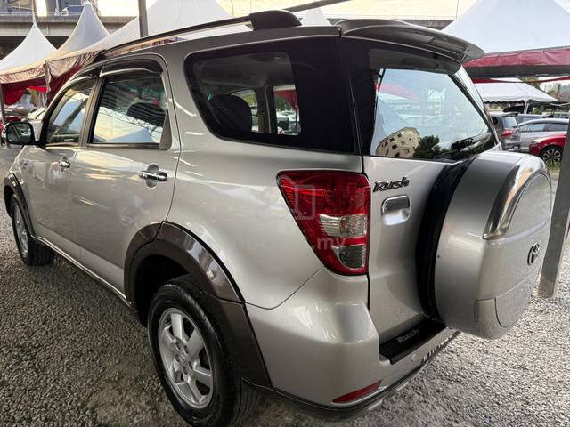 Toyota RUSH 1.5 S (A) ORI LOW MILE 7 SEATER TIPTOP - 4