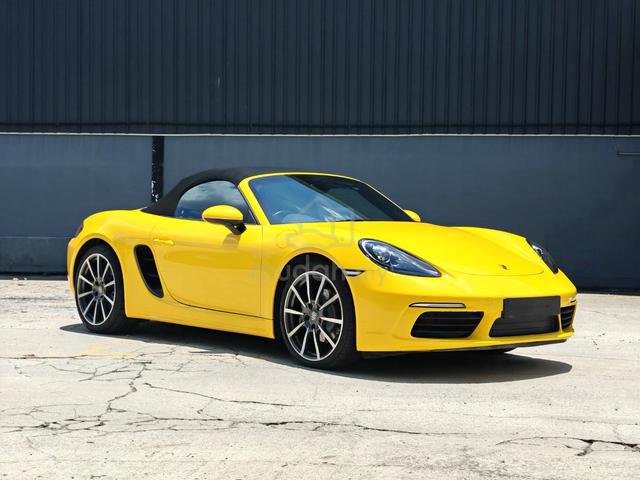 2021 Porsche 718 BOXSTER 2.0 RACING YELLOW UK SPEC - 1
