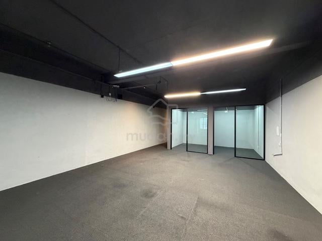 2ND Floor Shop Office Academy Space at GEORGETOWN Room Ready RARE UNIT 1
