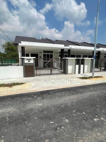 Shah Alam - Seks 30 Rumah Teres 20x69, 4 Bilik Boleh Full Loan Apply 1
