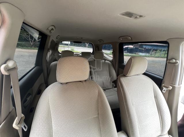 2010 Nissan GRAND LIVINA 1.6 PREMIUM/LUXURY (A) - 4