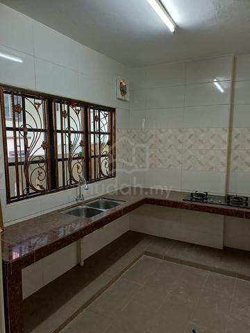 selayang mulia double storey house for rent 1