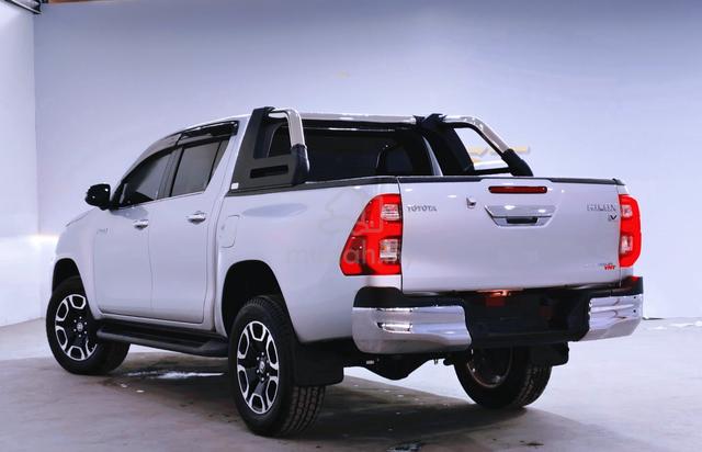 2023 Toyota HILUX 2.4 V (A) 9139K Mileage Ori - 4