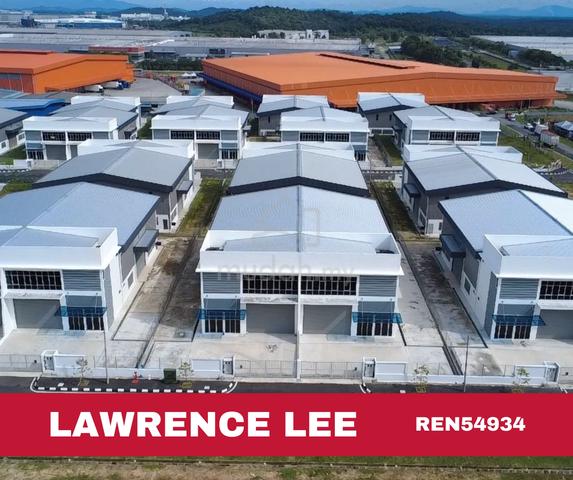 TAMAN WAJA KULIm | NEW CONDITION | 1.5 STOREY SEMI D FACTORY FOR RENT 1