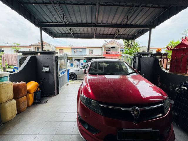 RENOVATED Double Storey Terrace Seksyen 18 Shah Alam 3