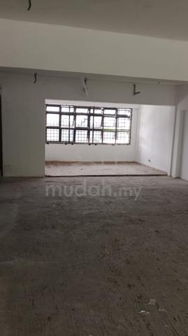 Jalan Skudai Batu, Skudai - 3.5 Storey Shop For Rent 1