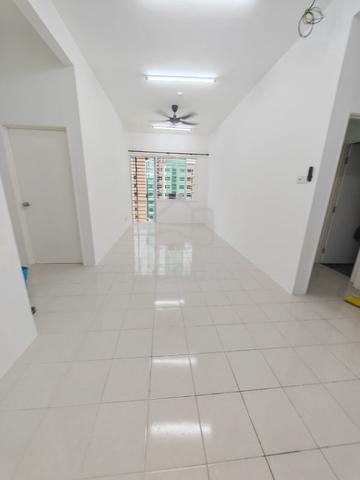Residensi Menggatal 1