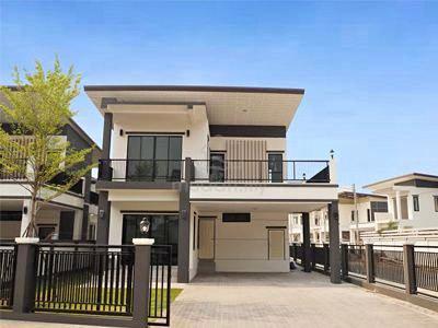 Below Market , 2 Storey Corner 2800sf Land, Bangi Avenue , Seri Putra 1