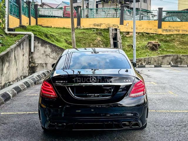 Mercedes Benz C43 3.0 AMG 4MATIC V6 C63 B/Kit 2.0 - 4