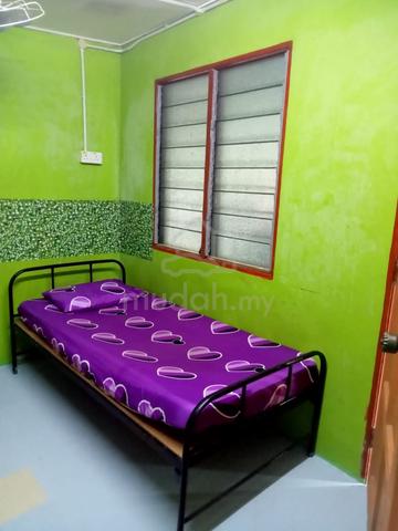 Bilik Sewa Area UITM Lendu 1