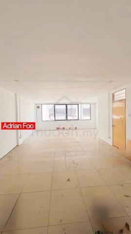 First Floor Officelot At Bayan Baru Good Condition 1