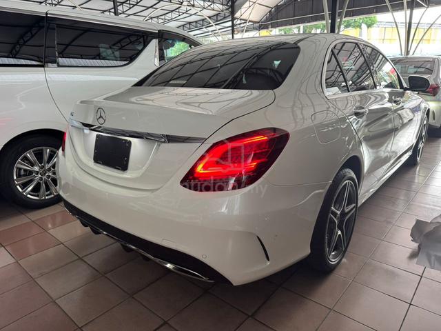 2021 Mercedes-Benz C200 1.5 LAURUES EDITION - 2