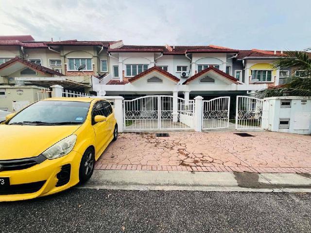 Partly Furnished Double Storey Terrace At Putramas Seksyen 7 Shah Alam 1