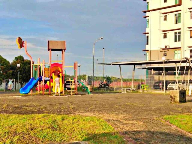 E Residence @ Telipok 4
