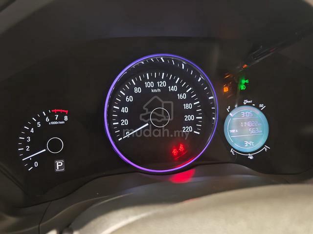 2016 Honda HR-V E-Spec 1.8 (A)B/ListBolehLoanKedai - 5
