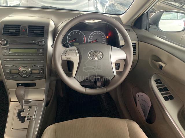 2013 Toyota COROLLA ALTIS 1.8 E FACELIFT (A) - 4