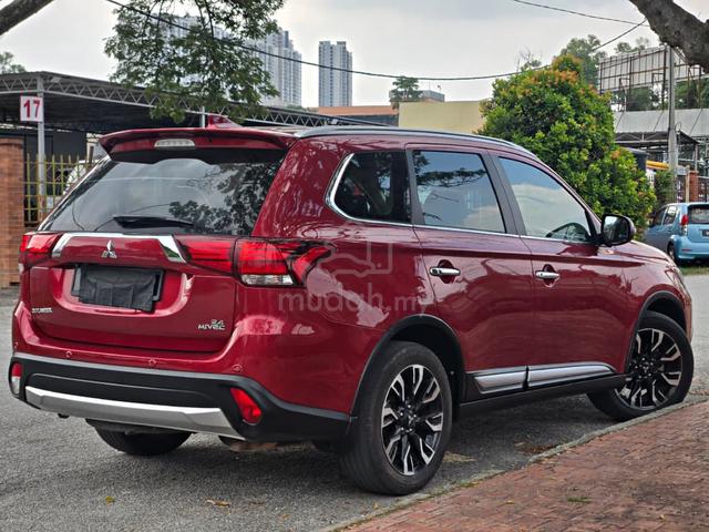 2018✨Mitsubishi OUTLANDER 2.4 AWD SUNROOF 360CAM - 2