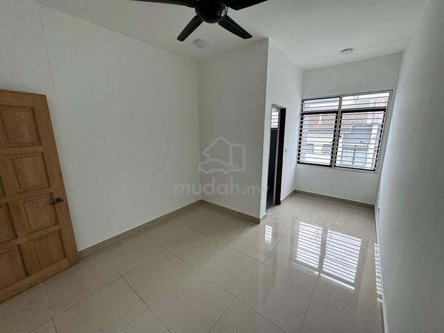 Double Storey Superlink Terrace, M Residence 1, Rawang 4