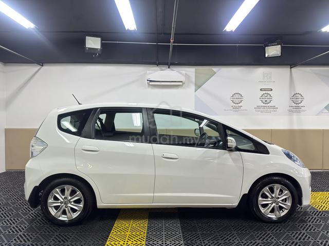 2013 Honda JAZZ 1.3 HYBRID (A) 147K ORI ONE LADY - 3