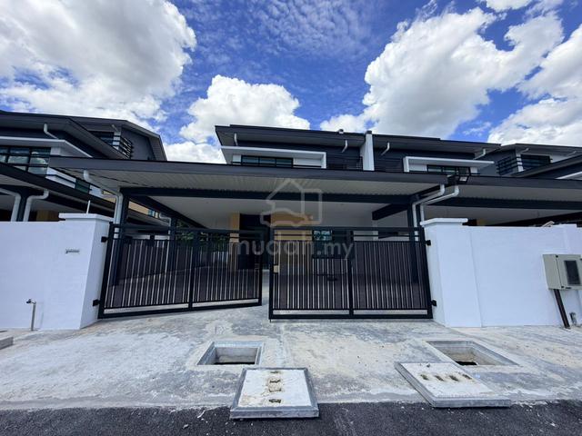 Cheap/ Semaba area/ 2.5 storey semi D house/ nice unit 1