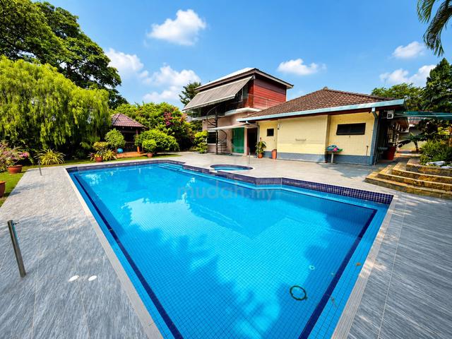 SPACIOUS GARDEN* Country Heights Jade Hills Kajang Mahkota Cheras 1