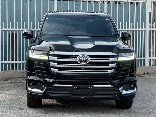Black Interior /2023 Toyota LANDCRUISER 3.4 ZX (A) - 2