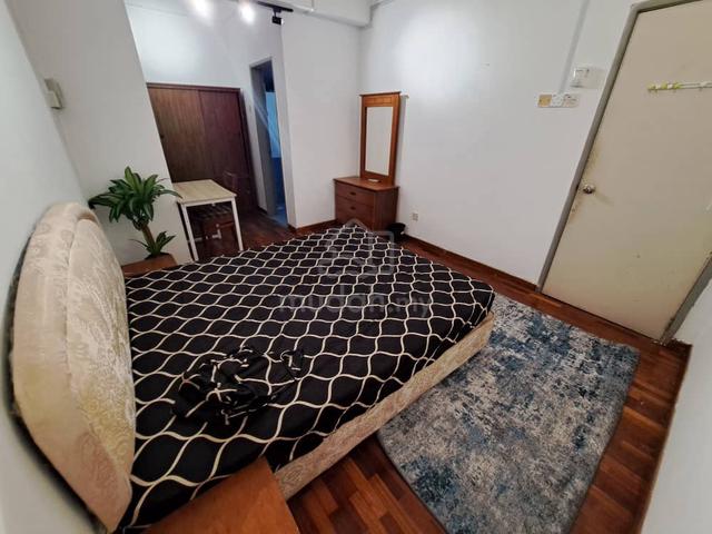 Female Middle Room @ Istara Condo Sek 52 PJ walk to LRT, BAC, Plaza33 1