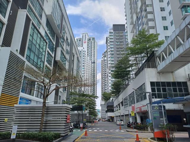 Street mall @ One South 1