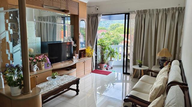 Sri York 1