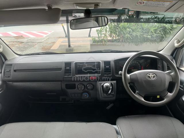 2014 Toyota Hiace 2.5 (M) Window Van 14 Seat - 5