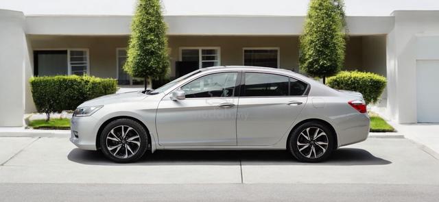2016 Honda ACCORD 2.0 VTi FACELIFT (A) - 2