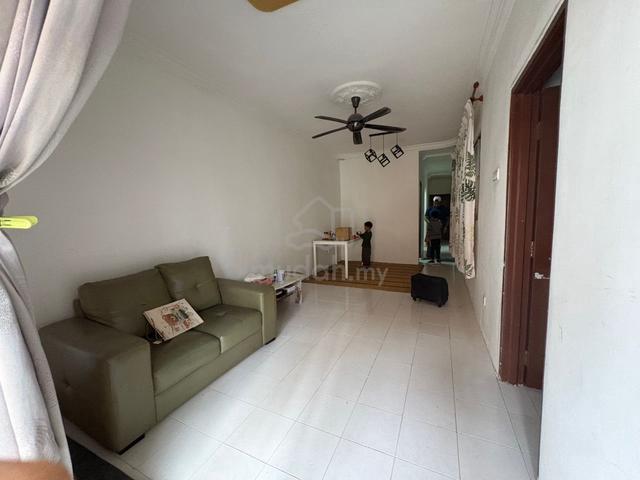 Residensi Bistaria 1