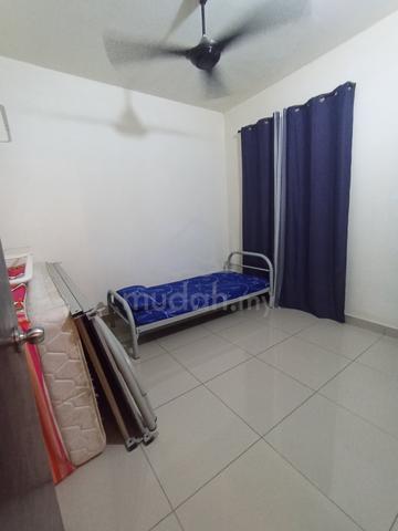 Room for rent at Residensi Zamrud (Perempuan Sahaja) 1