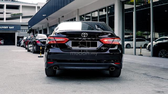 Toyota CAMRY V 2.5L FL S.RIM L.SEAT K.ENTRY 2019 - 4