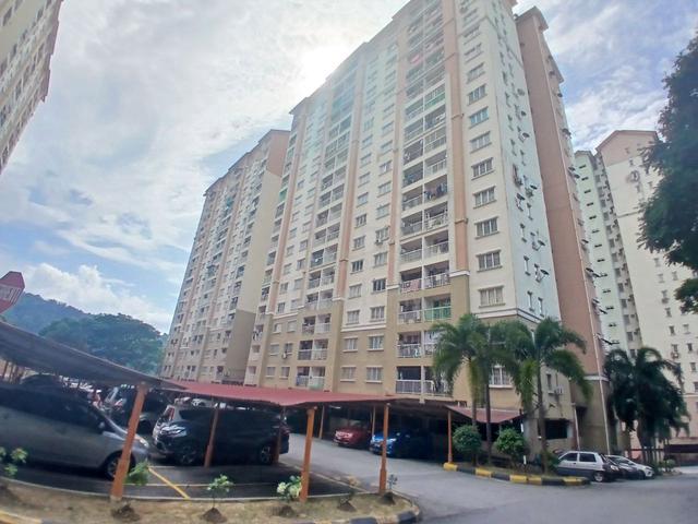 Lakeview Apartments 1