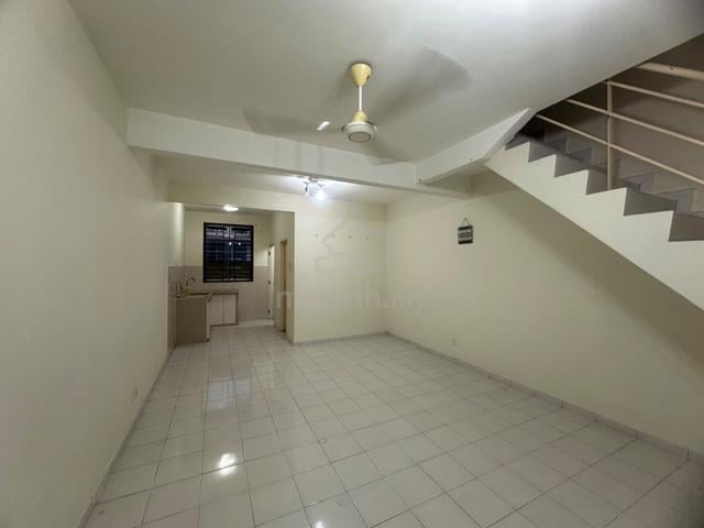 Taman Lagenda Putra Kulai @ Double Storey Medium Low Cost House 1