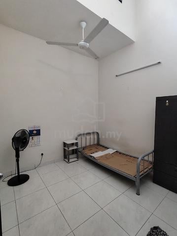 Bilik utk disewa WANITA BUJANG sahaja. 1