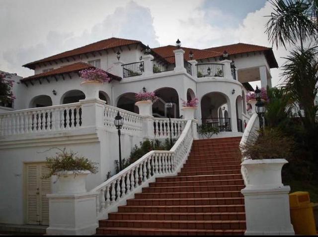 Spanish Villa 3
