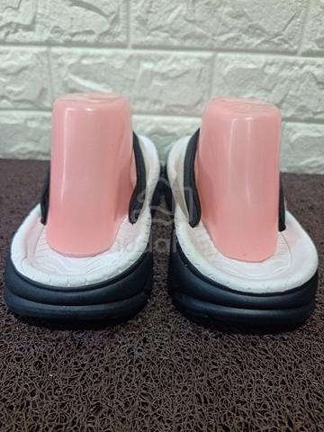 Uk9 Walmart Athletic Sandal - photo 3 of 6